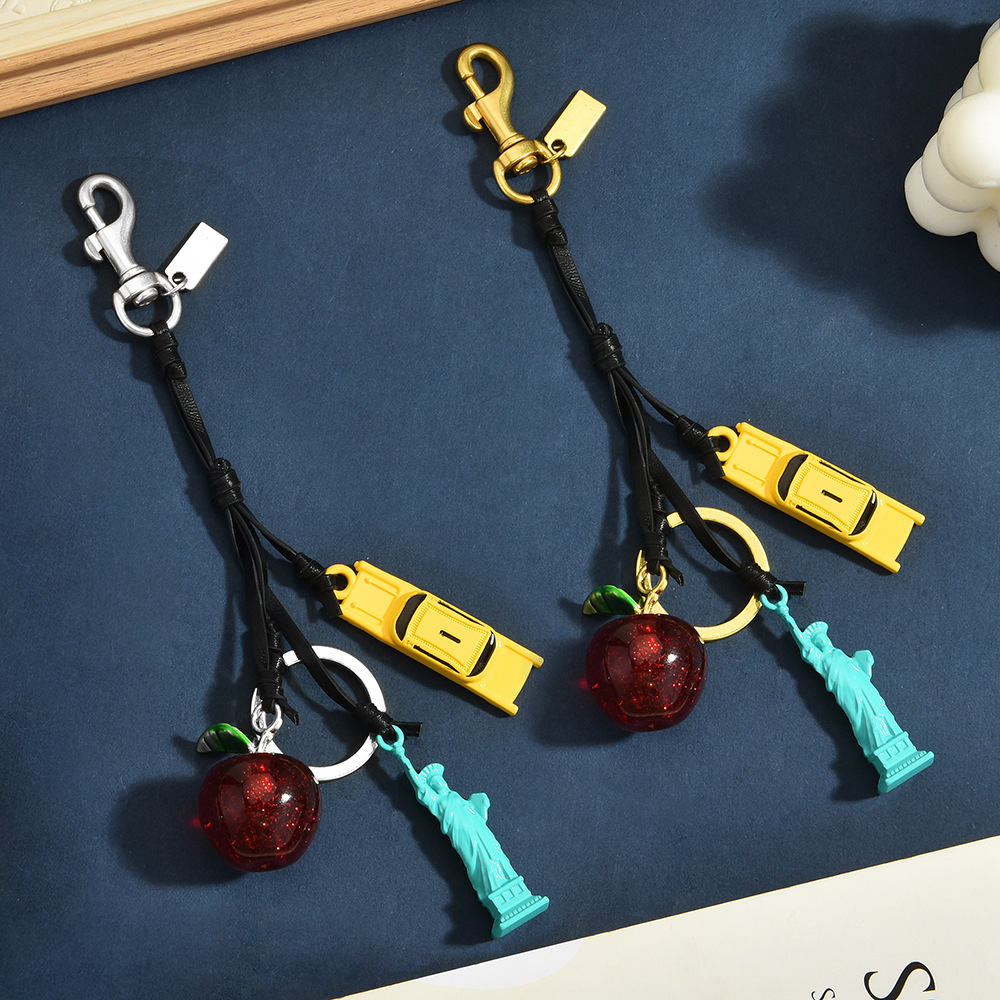 뉴욕시 테마 멀티 참 키체인 가죽끈 빅애플 옐로우 택시 - Travel Accessories New York 리뷰 및 가격