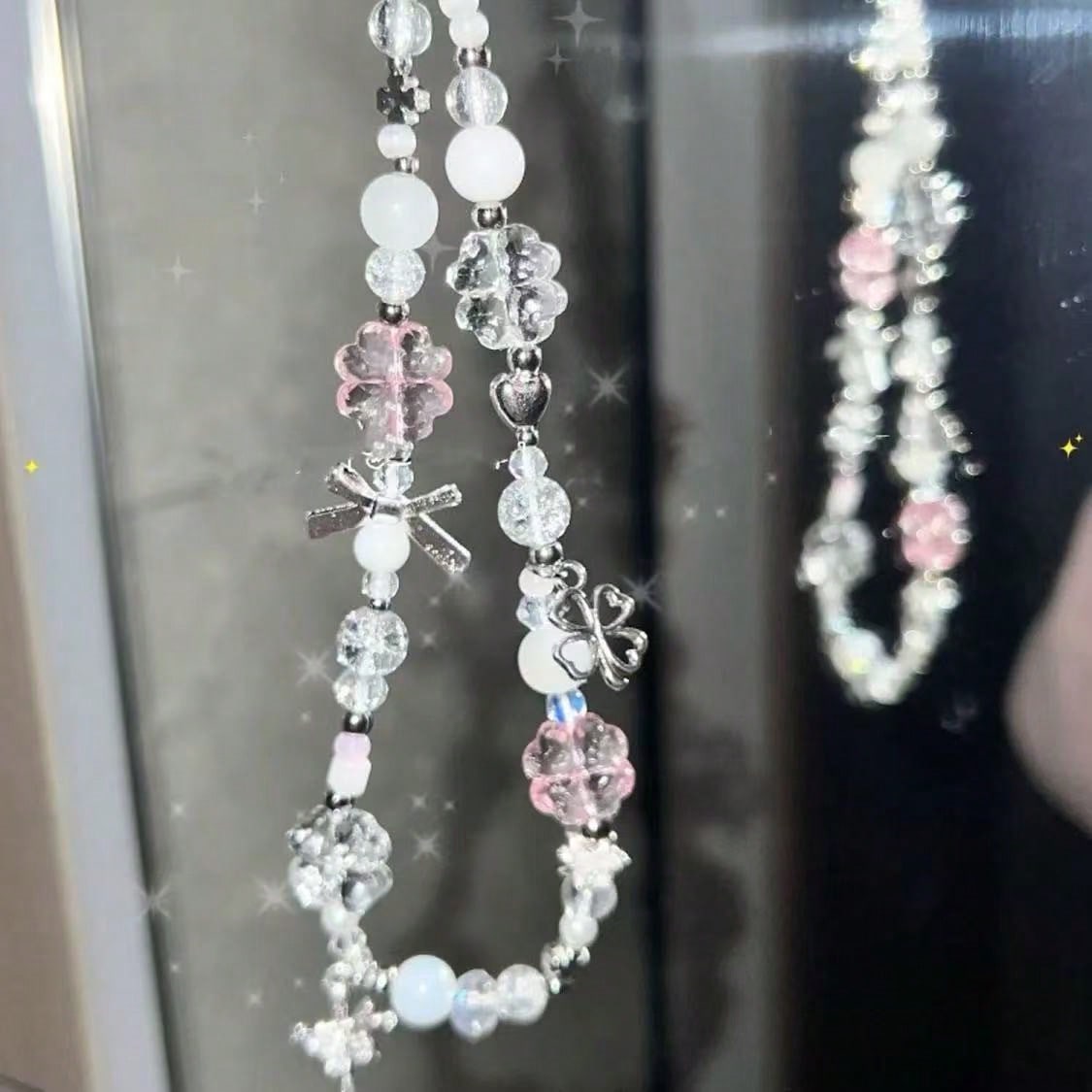 새로운 스타일의 행운의 네잎 클로버 다색 비즈 핑크색  - Travel Accessories For Young Women 리뷰 및 가격