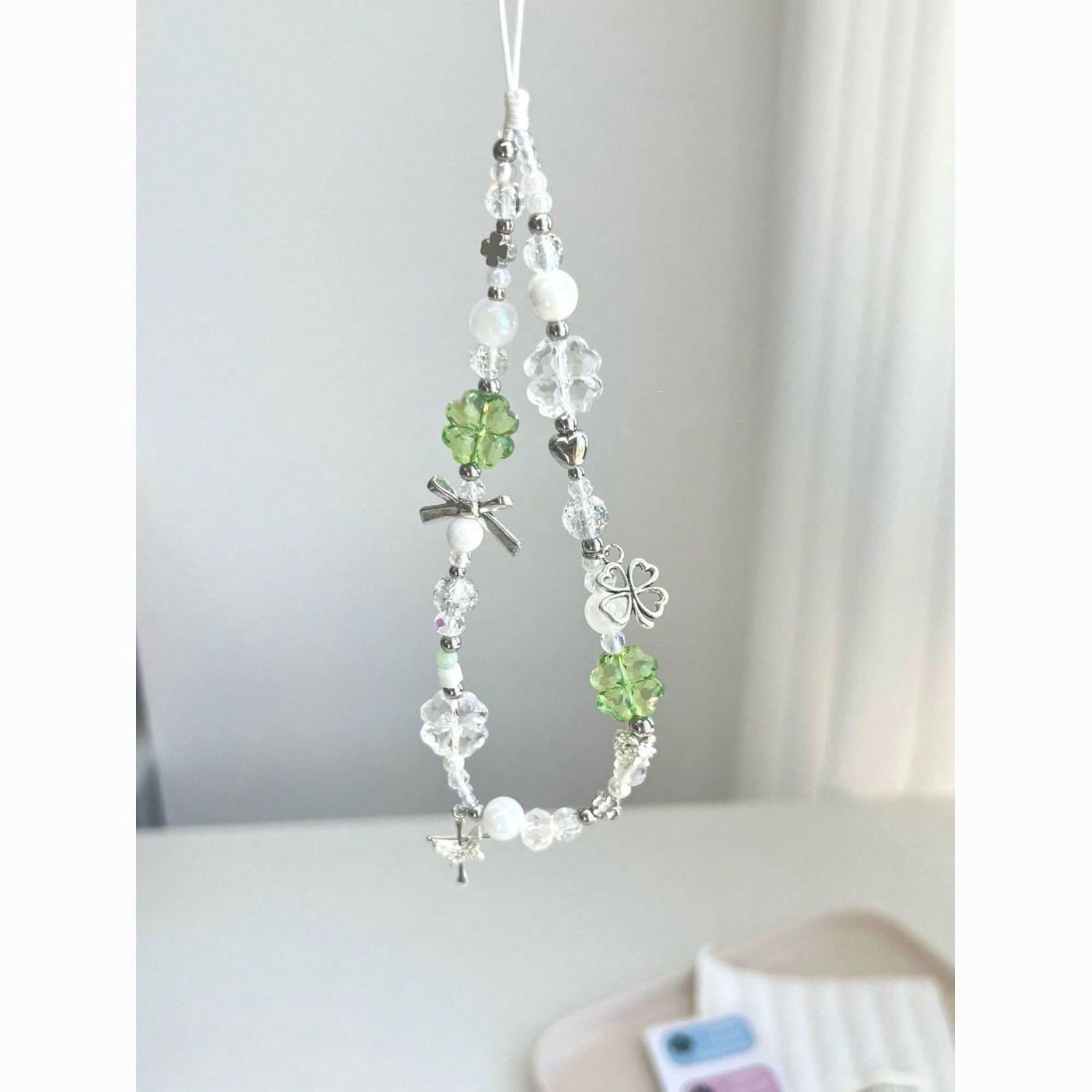 새로운 스타일의 행운의 네잎 클로버 다색 비즈 핑크색  - Travel Accessories For Young Women 리뷰 및 가격